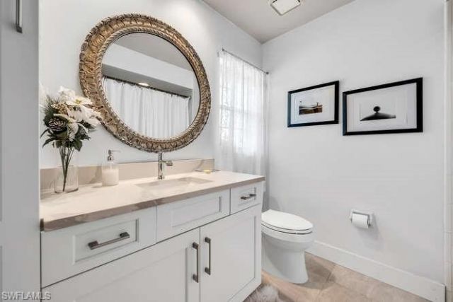 532 Roma Ct, Naples, FL 34110 Photo