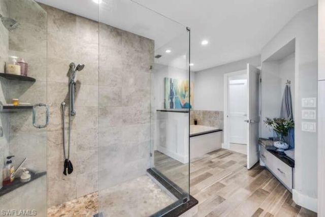 532 Roma Ct, Naples, FL 34110 Photo
