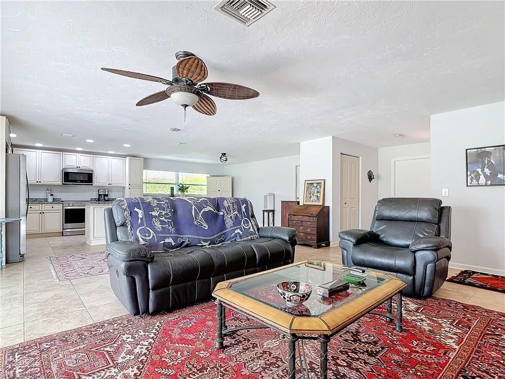 4364 Beechwood Lake Dr, Naples, FL 34112 Photo