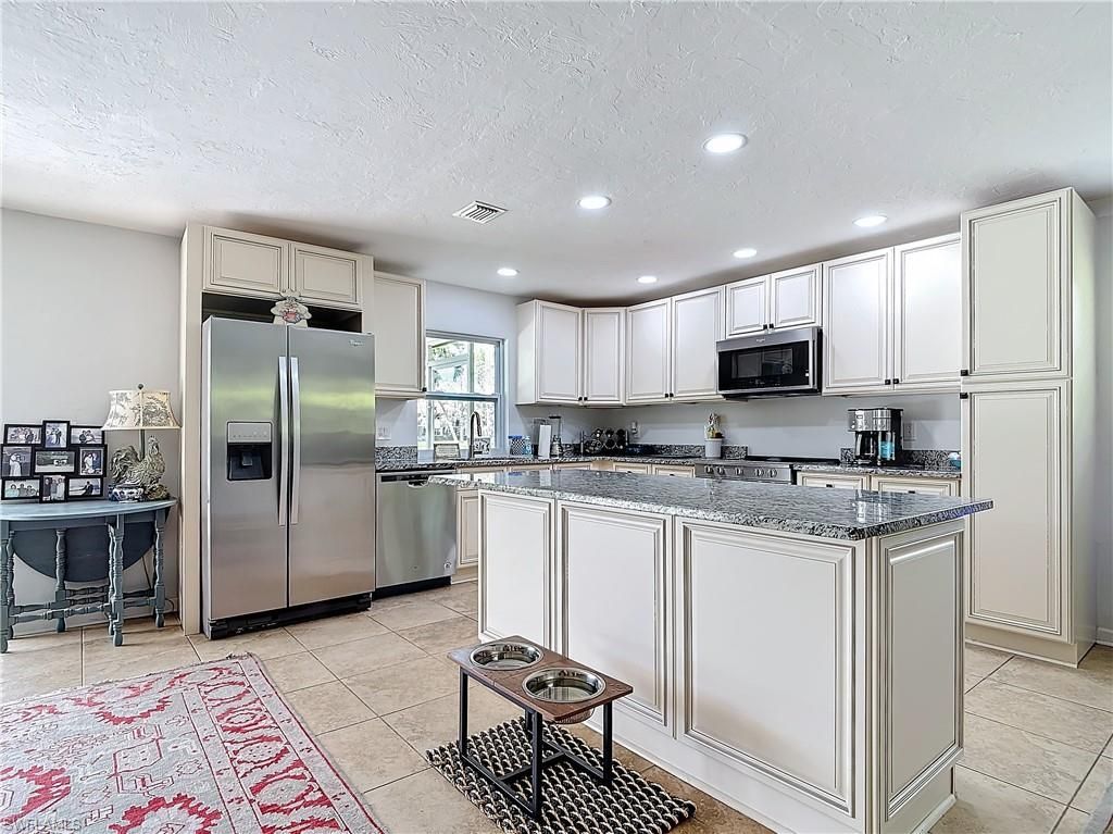 4364 Beechwood Lake Dr, Naples, FL 34112 Photo