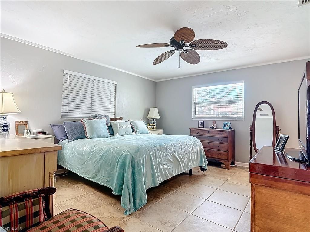 4364 Beechwood Lake Dr, Naples, FL 34112 Photo