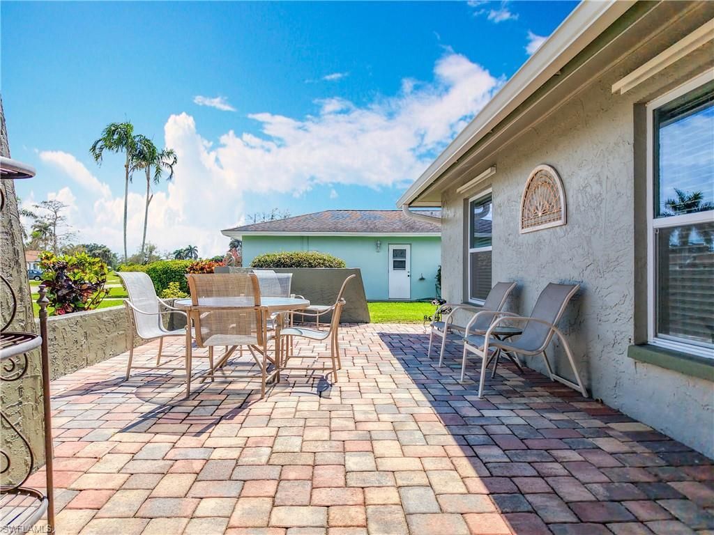 4364 Beechwood Lake Dr, Naples, FL 34112 Photo