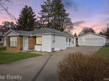 117 Perry Street, Montrose, MI 48457