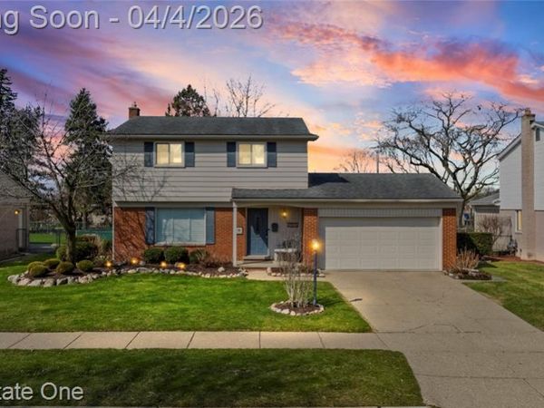 14061 Woodside Street , Livonia, MI 48154