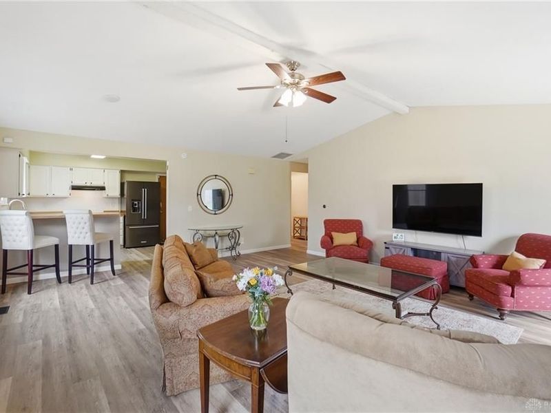 8969 Gardengate Drive, Huber Heights, OH 45424 Photo 11