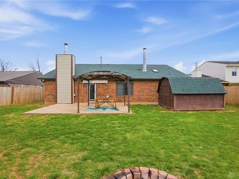 8969 Gardengate Drive, Huber Heights, OH 45424 Photo 34