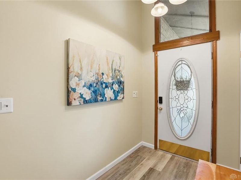 8969 Gardengate Drive, Huber Heights, OH 45424 Photo 9