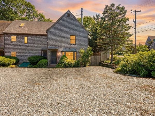 1 Seashore Park Dr, Unit 1, Provincetown, MA 02657