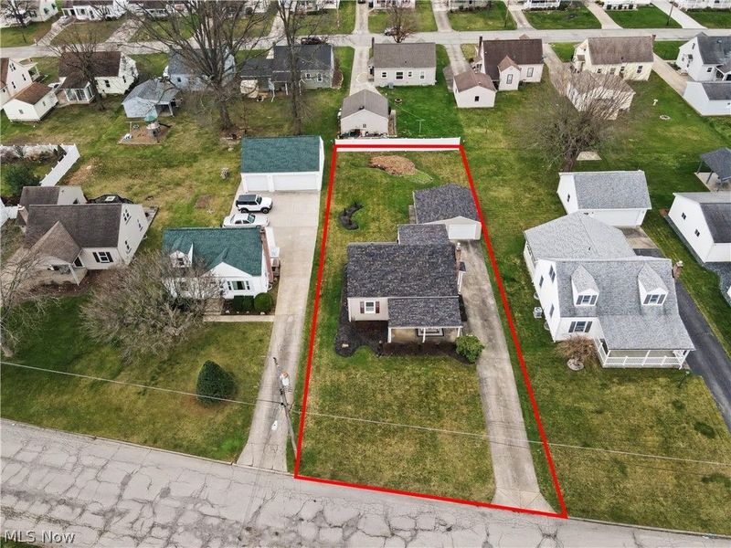 226 Helena Drive, Struthers, OH 44471 Photo 2