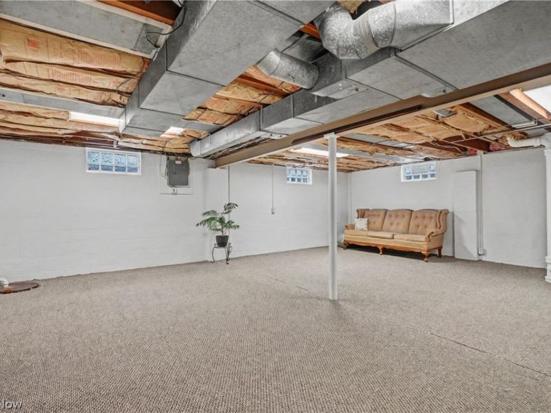 226 Helena Drive, Struthers, OH 44471 Photo 22