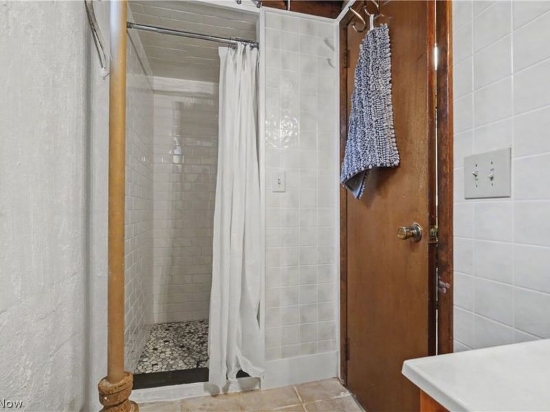 226 Helena Drive, Struthers, OH 44471 Photo 24