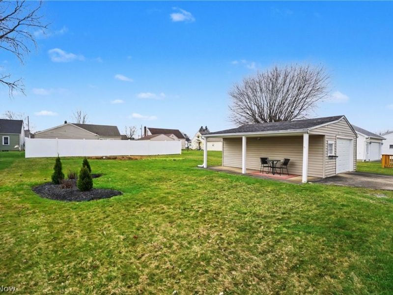 226 Helena Drive, Struthers, OH 44471 Photo 35