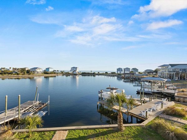 29 WALKER CREEK Drive , Crawfordville, FL 32327