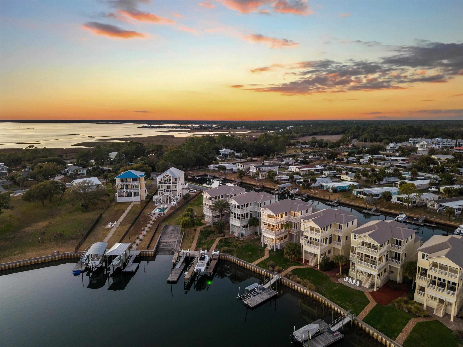 29 Walker Creek Drive , Crawfordville, FL 32327 Photo