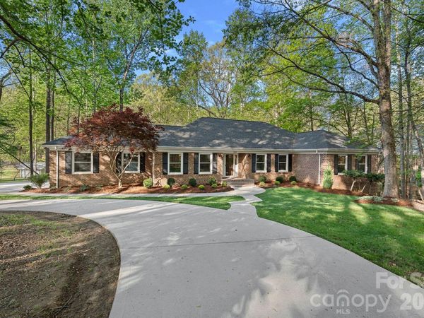 9500 Hampton Oaks Lane, Charlotte, NC 28270