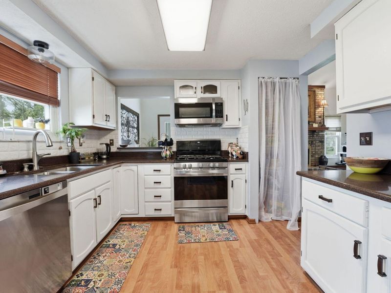 5700 Brook Hollow Drive, Hilliard, OH 43026 Photo 12