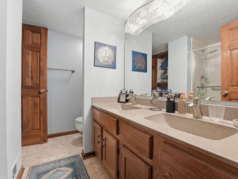 5700 Brook Hollow Drive, Hilliard, OH 43026 Photo 24