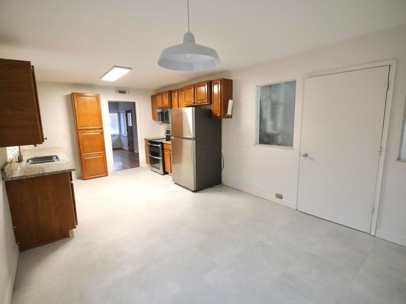 3191 E Broad Street , Columbus, OH 43209 Photo 11