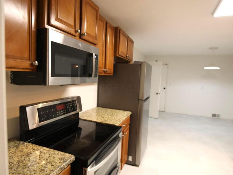 3191 E Broad Street , Columbus, OH 43209 Photo 17