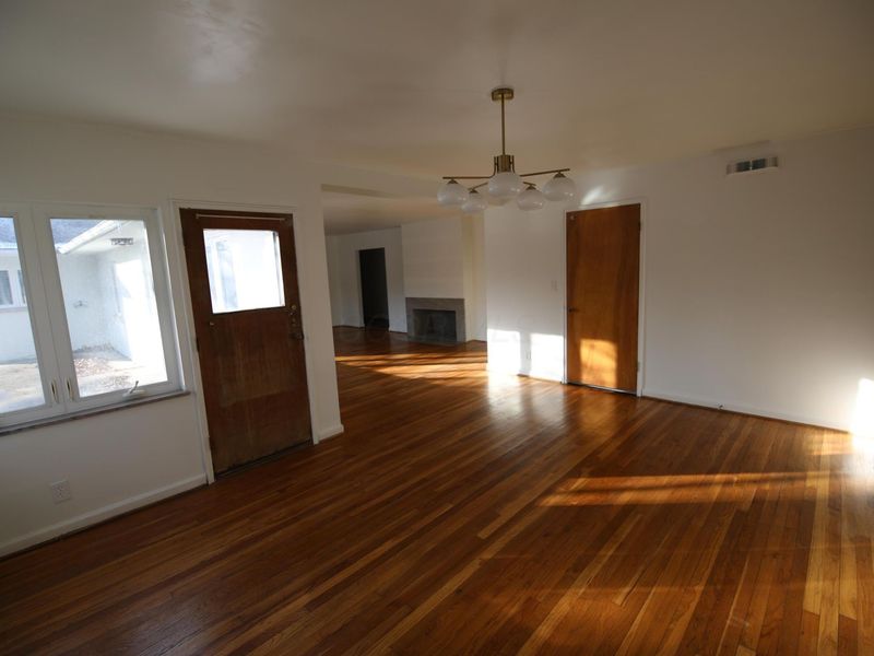 3191 E Broad Street , Columbus, OH 43209 Photo 18