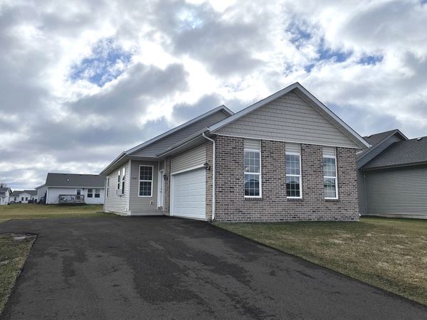 7447 Silo Street , Machesney Park, IL 61115