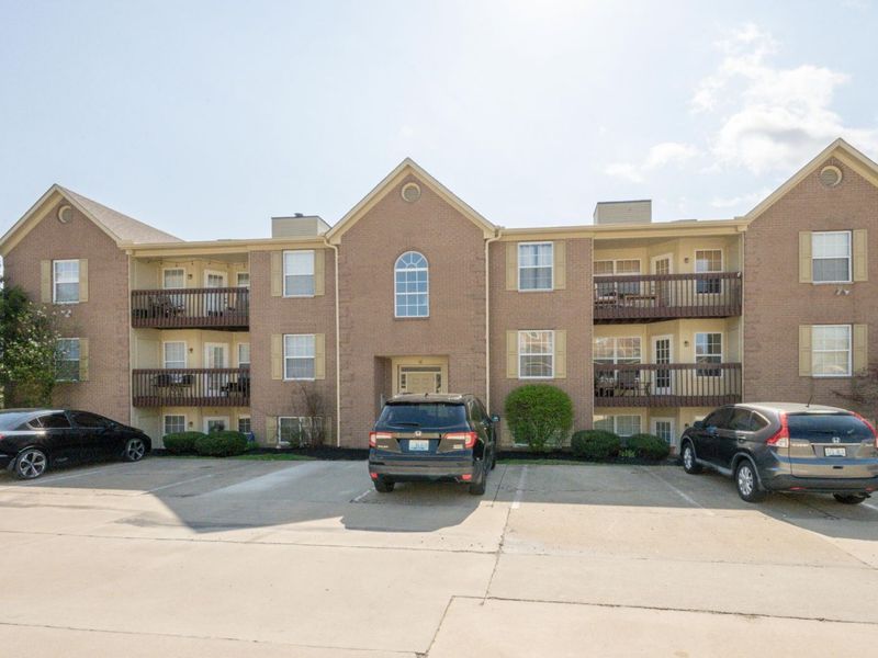 18 Highland Meadows Circle, Unit 7, Highland Heights, KY 41076 Photo 1
