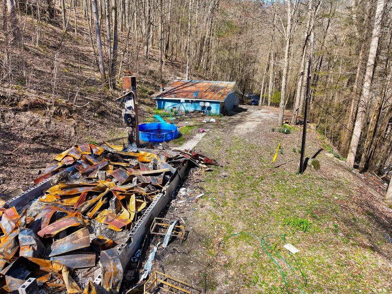 1197 Beans Fork Road, Middlesboro, KY 40965 Photo 23