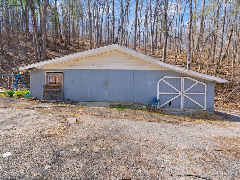 1197 Beans Fork Road, Middlesboro, KY 40965 Photo 4