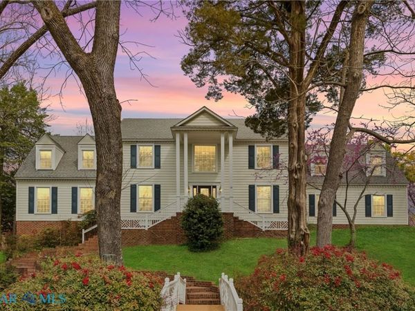 15 W Governor Drive, Newport News, VA 23602