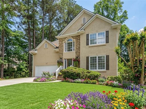 4706 Cedar Wood Drive SW, Lilburn, GA 30047