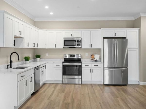 10100 S Willow Street, Unit 208, Manchester, NH 03103