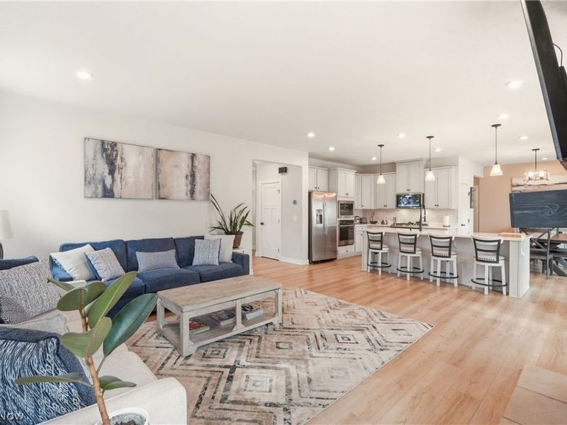 1404 Southbrook Circle NE, Canton, OH 44721 Photo 9