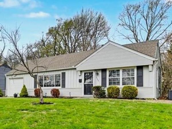 2404 W 76th Street, Prairie Village, KS 66208