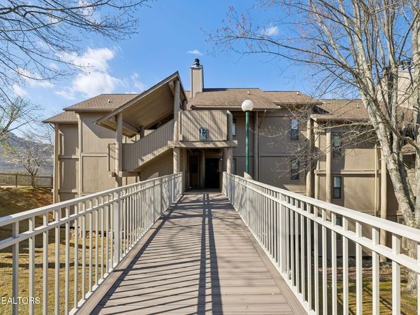 3710 Weber Rd, Gatlinburg, TN 37738