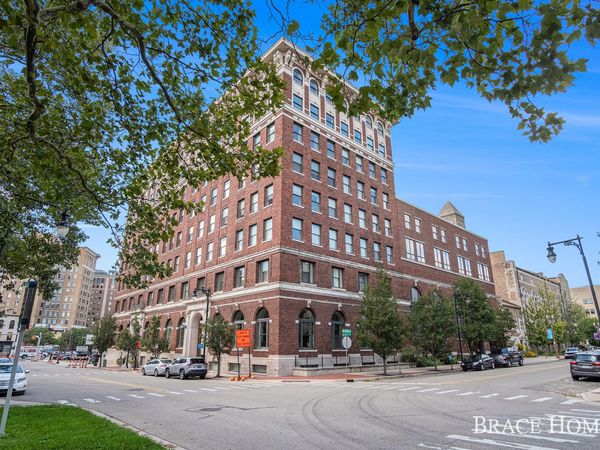 27 Library Street NE, Unit #702, Grand Rapids, MI 49503