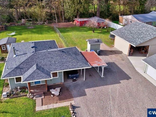 18191 S Highway 211, Molalla, OR 97038