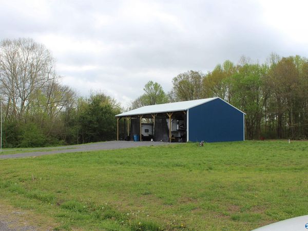 62 Luthers Road, Guntersville, AL 35976