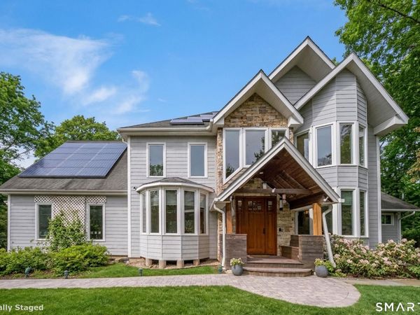 1800 Moose Hill, Guilford, CT 06437