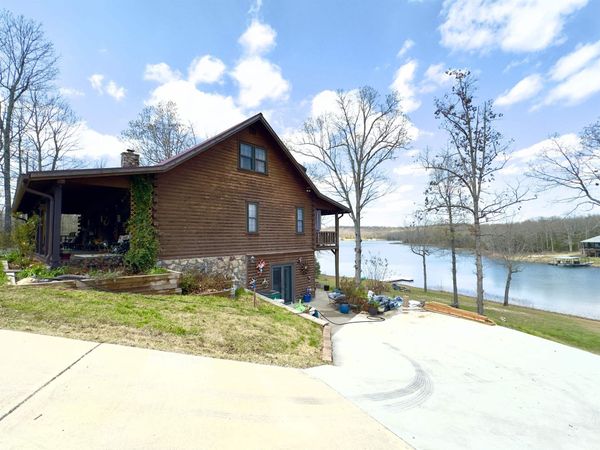 2308 Senate Loop , Horseshoe Bend, AR 72512