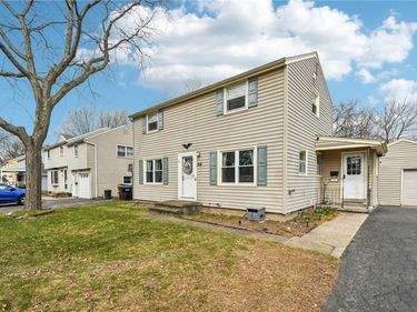 316 Coolidge Road , Rochester, NY 14622