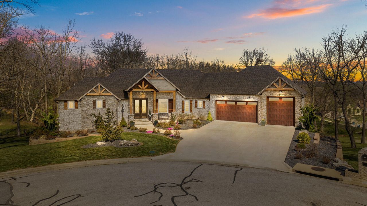 909 W Rufina Court, Nixa, MO 65714 Main Photo