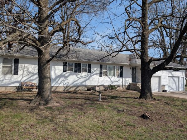 1201 S 1st Street, El Dorado Springs, MO 64744