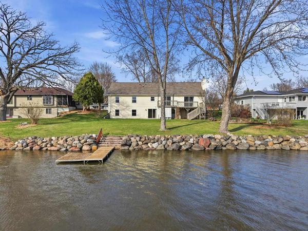 570 Riverview Drive, Marshall, WI 53559