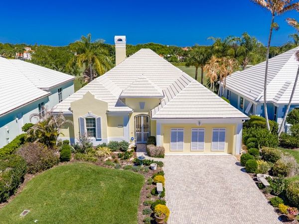 880 Saint James Lane, Vero Beach, FL 32967