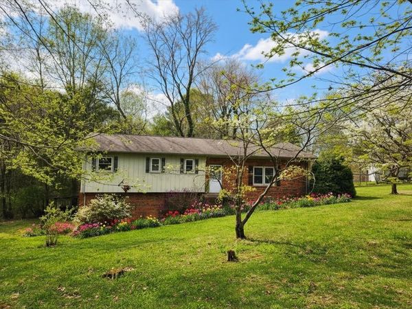 5213 Hillrose Dr, Baxter, TN 38544