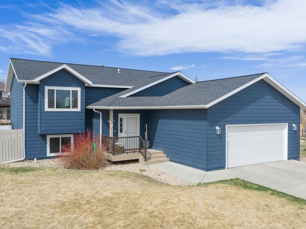 4007 GRAPEVINE LN, Rapid City, SD 57701