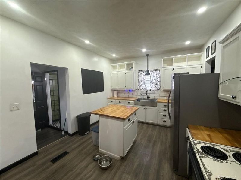 1125 W High Street, Springfield, OH 45506 Photo 12