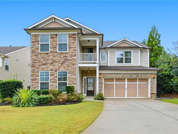 2002 Blossom Hill Drive, Roswell, GA 30076