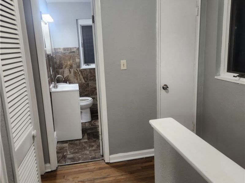 21131 Morris Avenue , Euclid, OH 44123 Photo 10