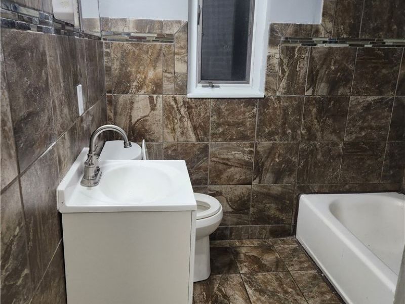 21131 Morris Avenue , Euclid, OH 44123 Photo 17